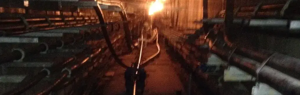 Insulated working under impressed voltage conditions (NSI5 equivalent for contractors)