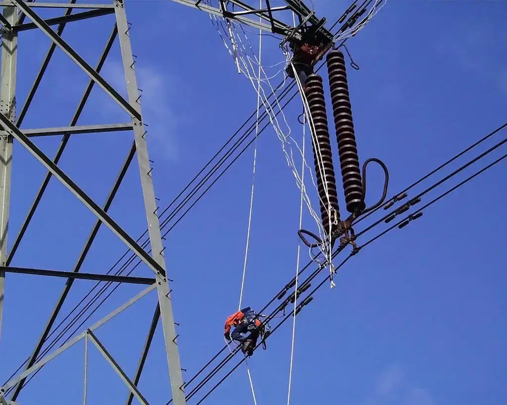 Competent Person Overhead Lines Drain Earths on Conductors